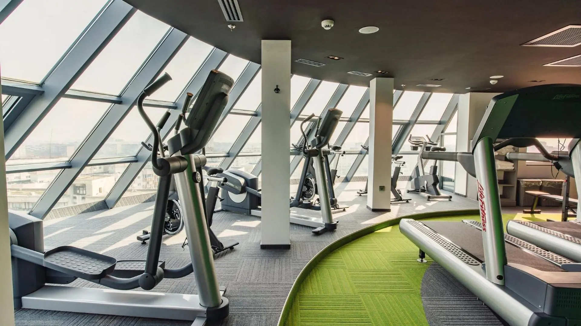 Holiday Inn Bucharest - Times, An Ihg Hotel 4*,