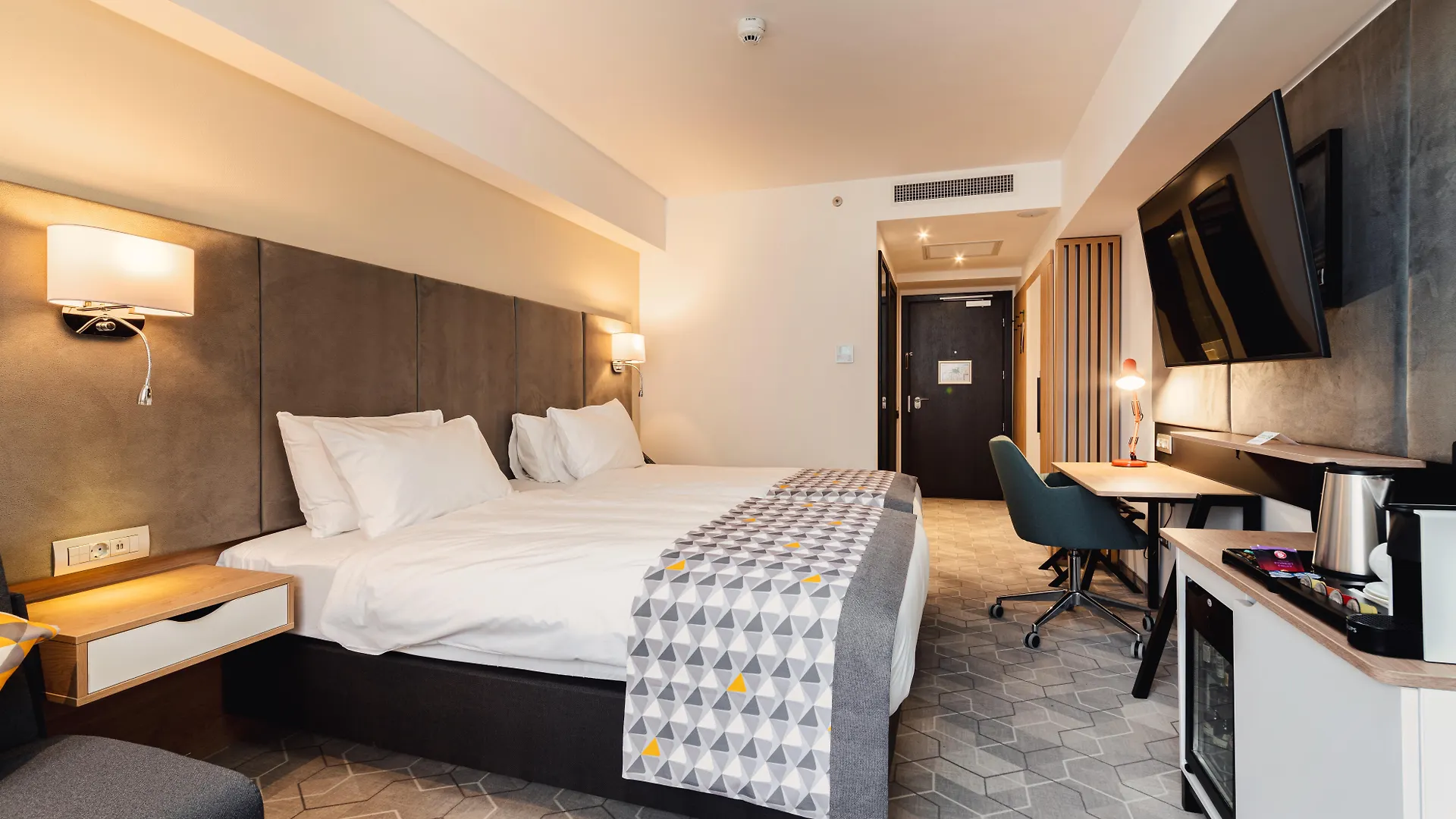 Holiday Inn Bucharest - Times, An Ihg Hotel